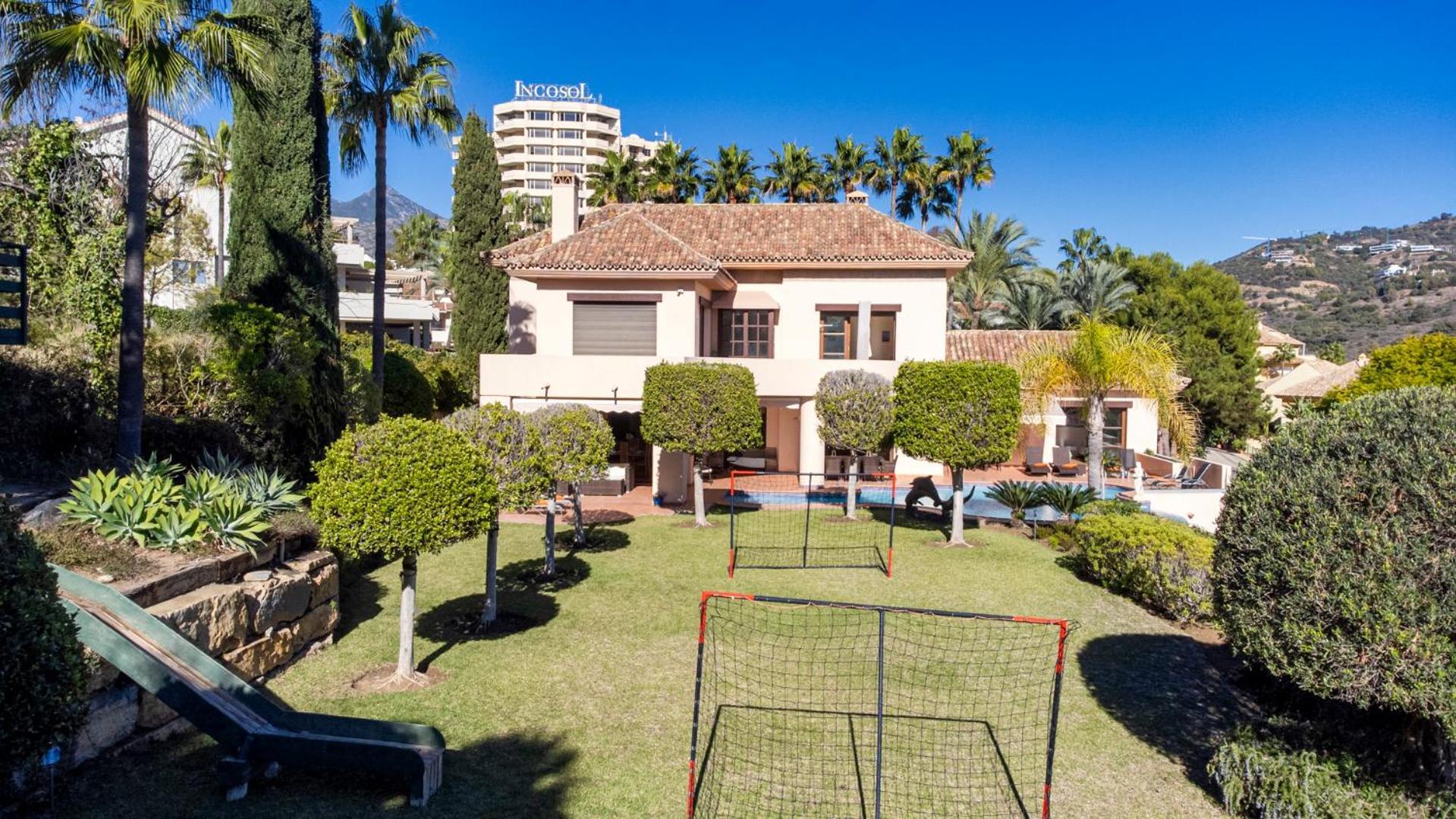 Luxury Villa Robledal By Mabiente - Views Of The Sea And The Golf Course Marbella Exterior photo