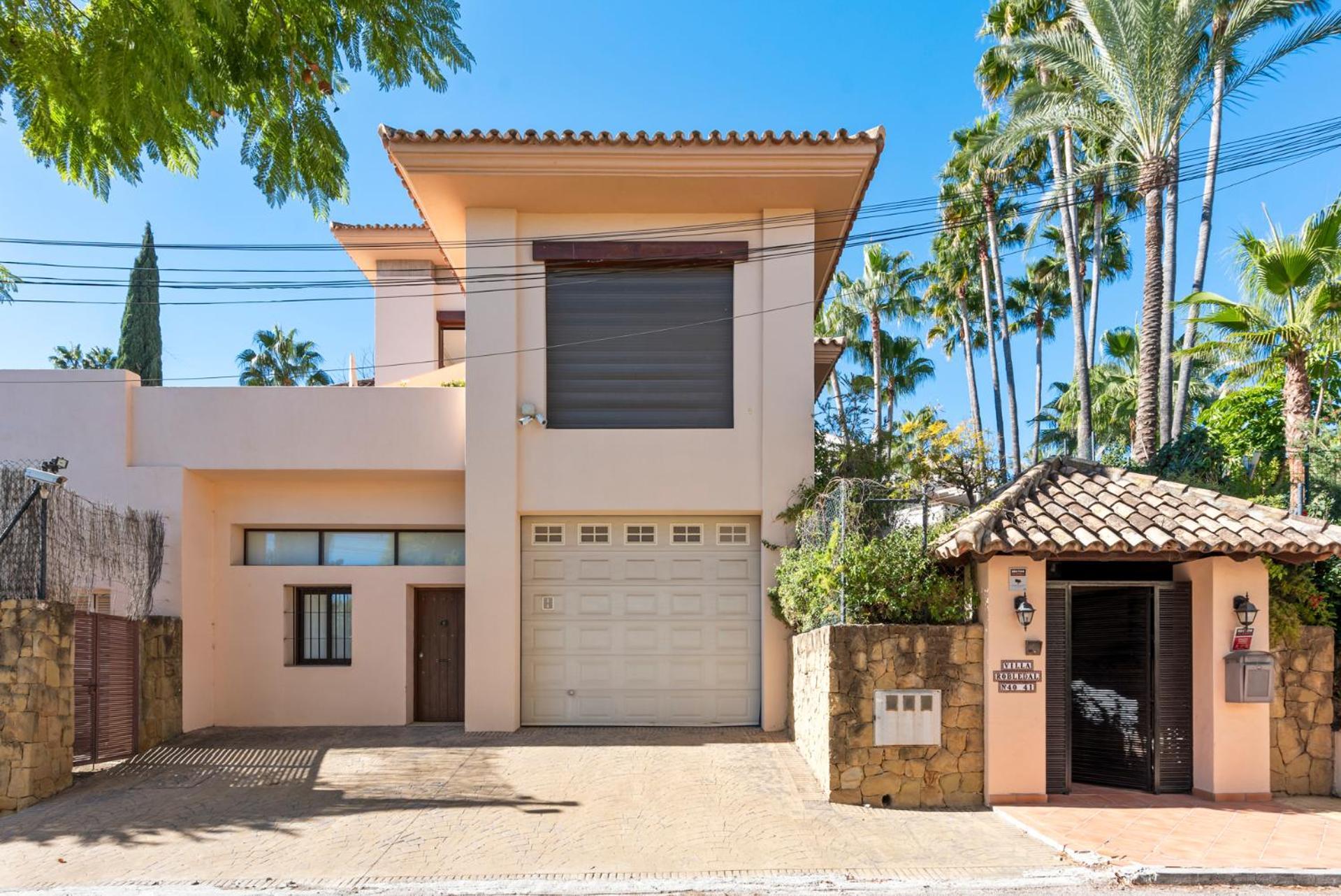 Luxury Villa Robledal By Mabiente - Views Of The Sea And The Golf Course Marbella Exterior photo